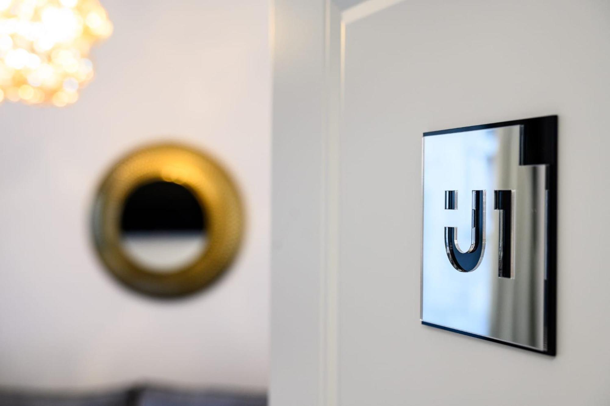 Urban Downtown Luxury Rooms And Suites 贝尔格莱德 客房 照片