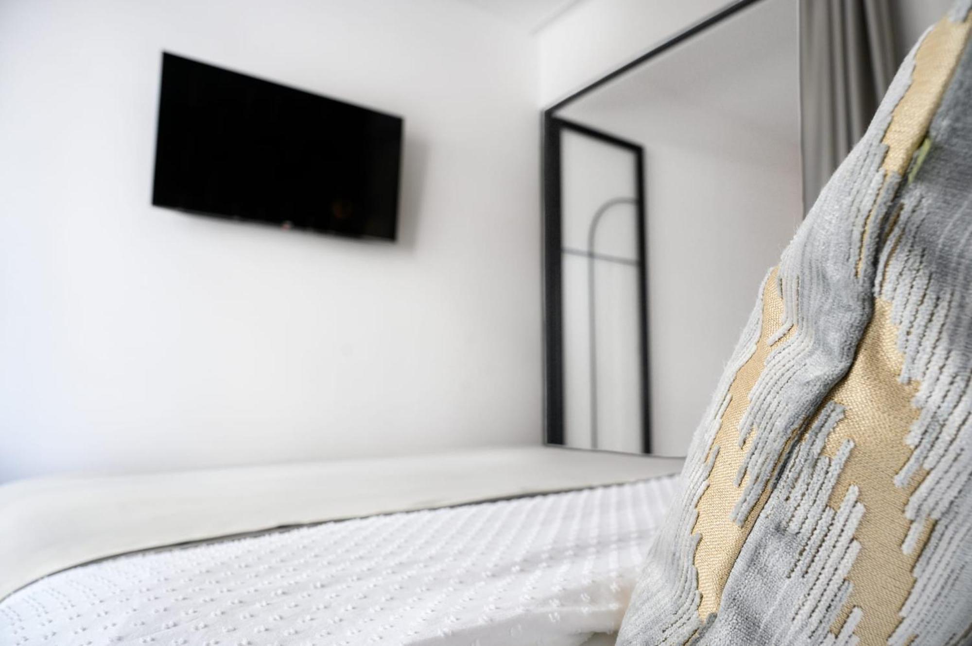 Urban Downtown Luxury Rooms And Suites 贝尔格莱德 客房 照片